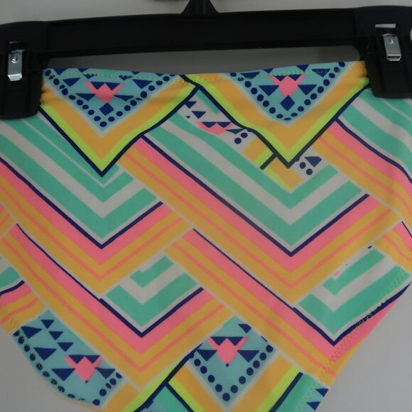 Stylish Swimwear Women's Bikini Size Large - Picture 9 of 16